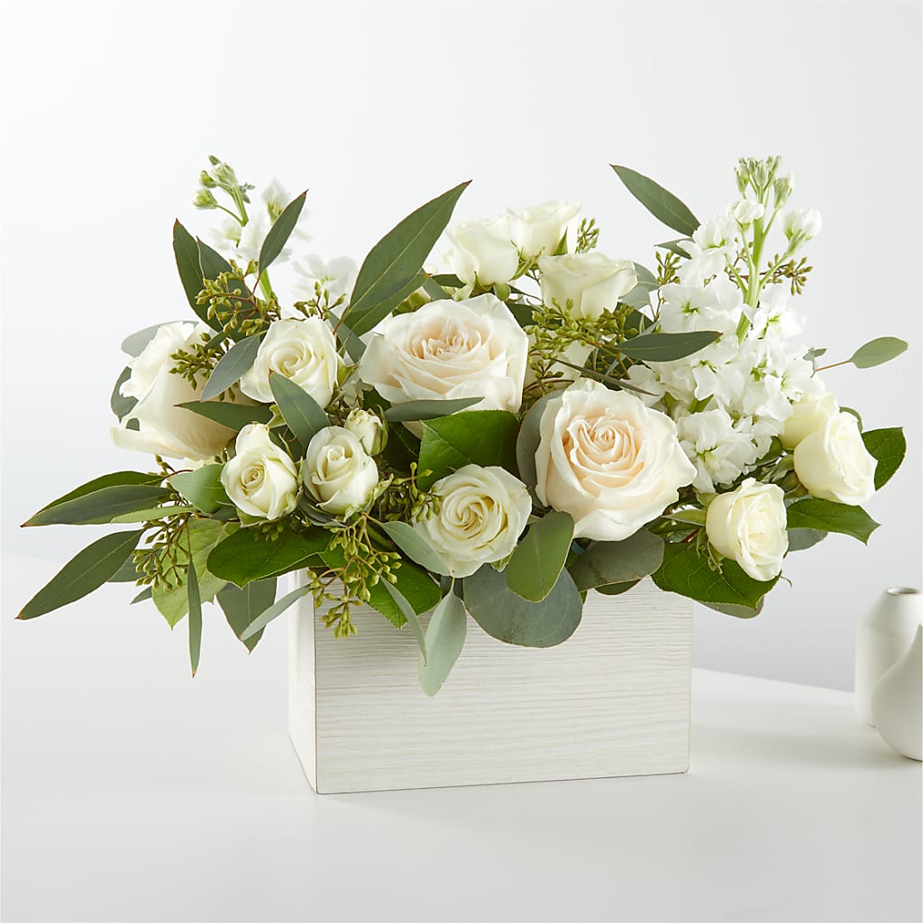Fresh Linen Box Bouquet – Greater Wichita Flower Shop, Wichita KS