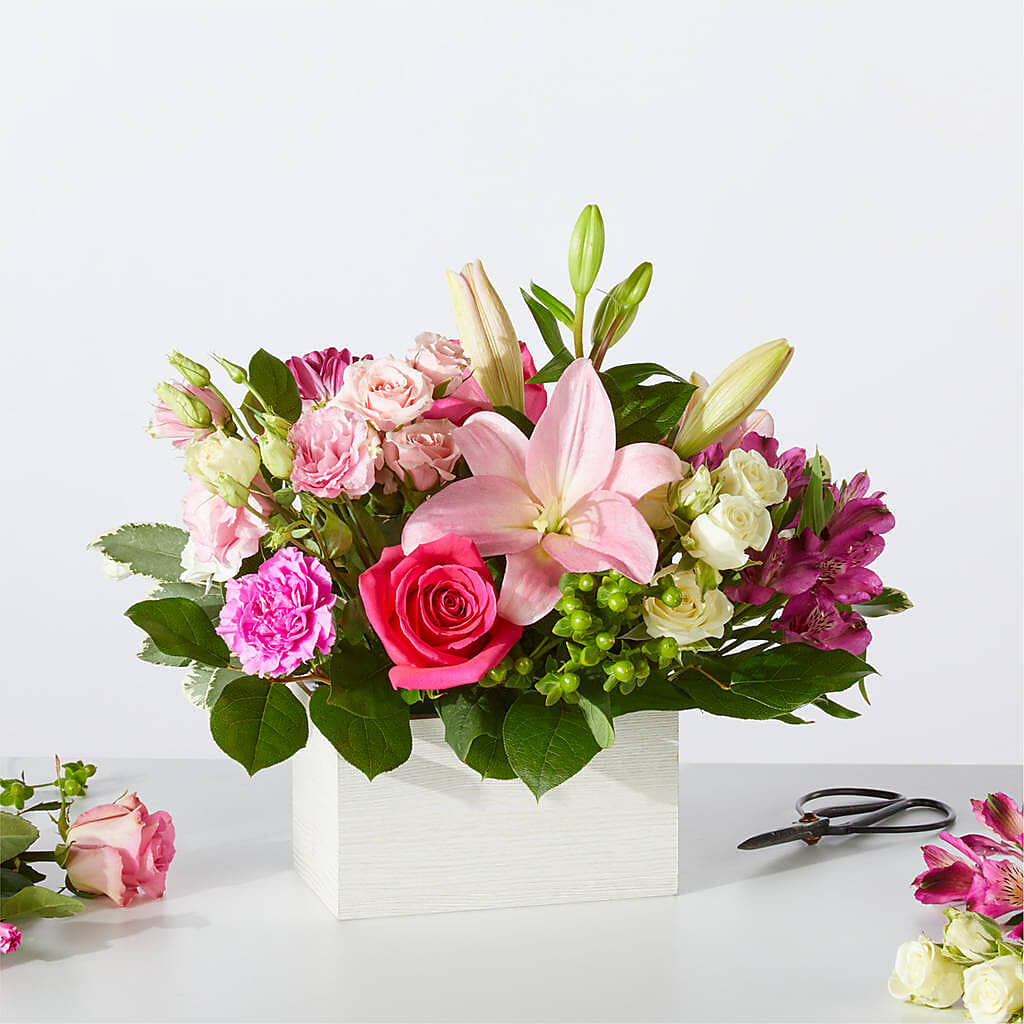 Sweetberry Box – A Florist Original – Greater Wichita Flower Shop, Wichita KS