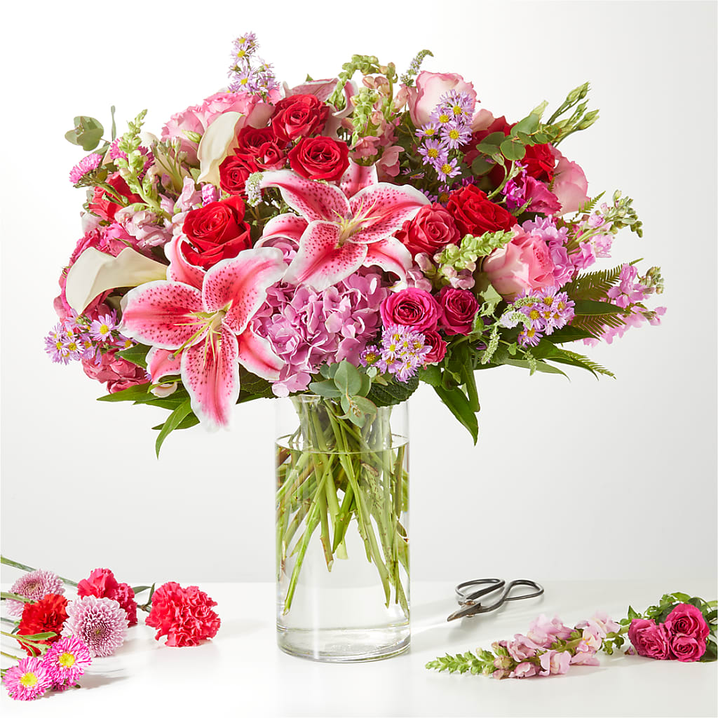 Swooning Over You - A Luxury Florist Original – Greater Wichita Flower Shop, Wichita KS