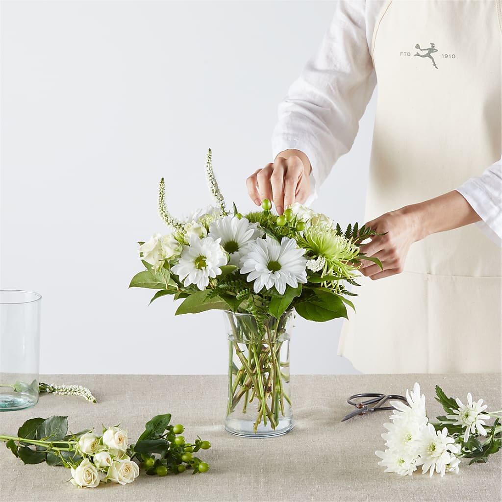 Irish Garden - A Florist Original – Greater Wichita Flower Shop, Wichita KS