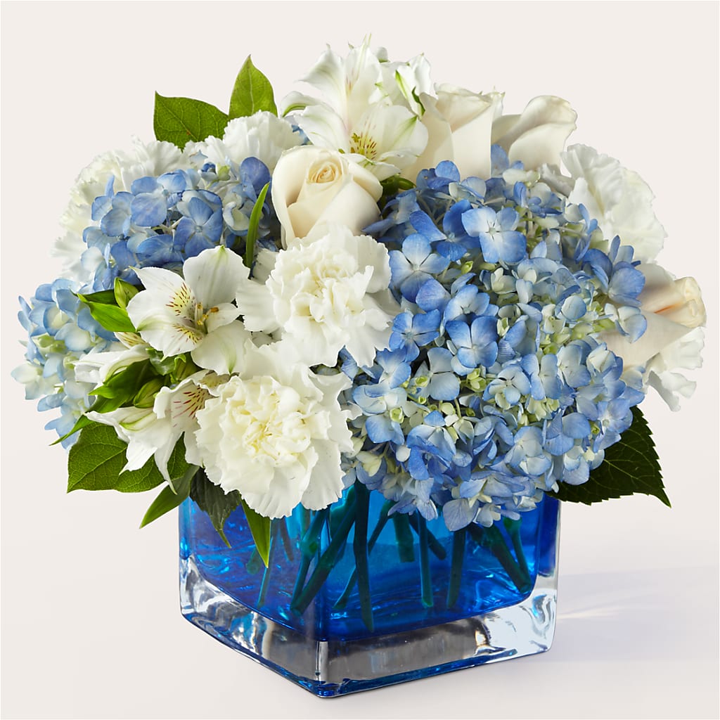 Soothing Waters Bouquet – Greater Wichita Flower Shop, Wichita KS