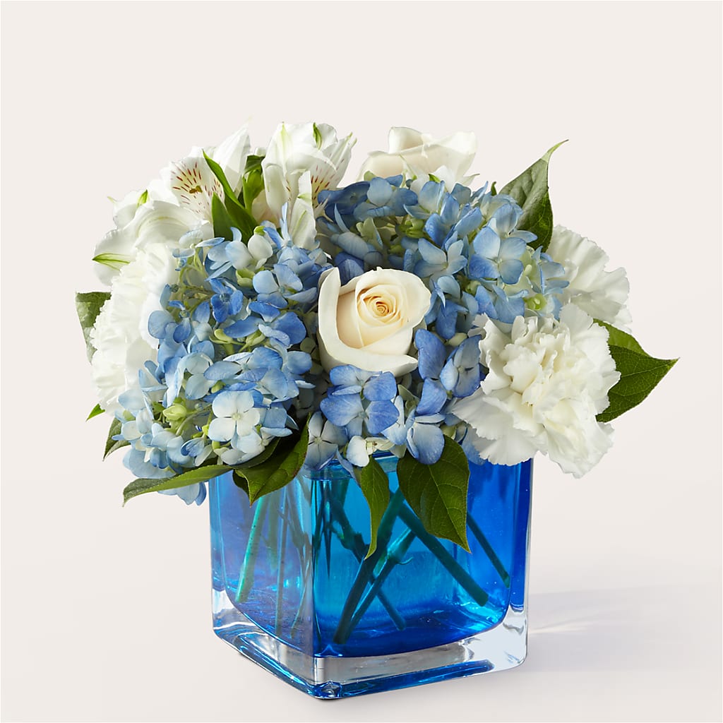 Soothing Waters Bouquet – Greater Wichita Flower Shop, Wichita KS
