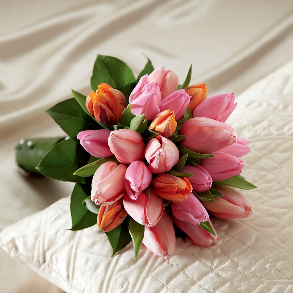 Embraceable Bouquet – Greater Wichita Flower Shop, Wichita KS