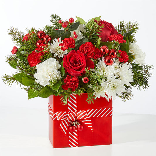 Presents Under the Tree Bouquet –  Greater Wichita Flower Shop, Wichita KS