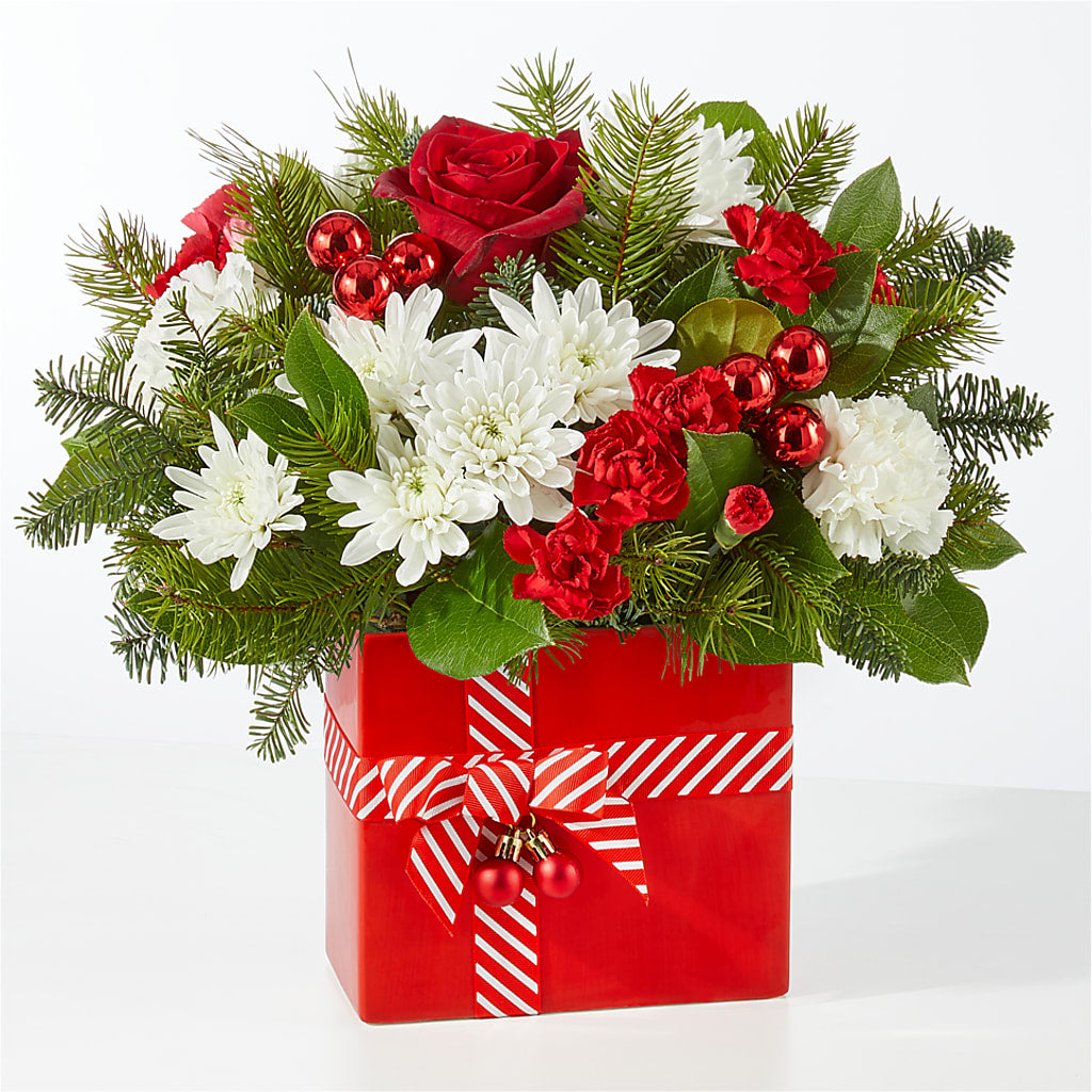 Presents Under the Tree Bouquet –  Greater Wichita Flower Shop, Wichita KS