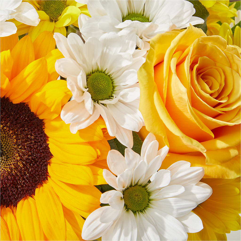 Be Happy Bouquet –  Greater Wichita Flower Shop, Wichita KS