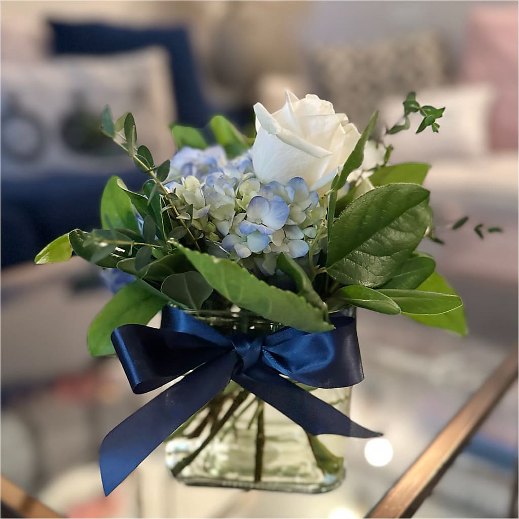 Sky Blue Delight Bouquet –  Greater Wichita Flower Shop, Wichita KS