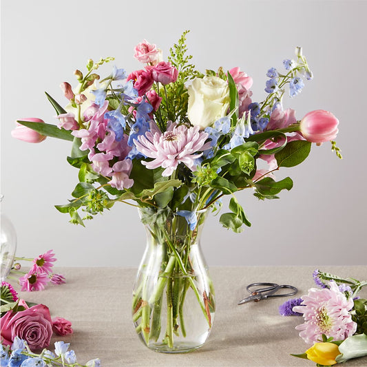 Pastel Tradition - A Florist Original –  Greater Wichita Flower Shop, Wichita KS