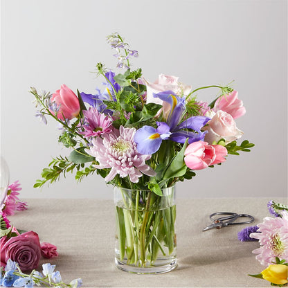 Pastel Tradition - A Florist Original –  Greater Wichita Flower Shop, Wichita KS