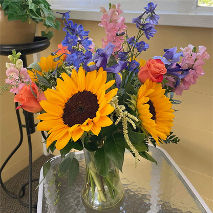 Rays of Life Bouquet –  Greater Wichita Flower Shop, Wichita KS