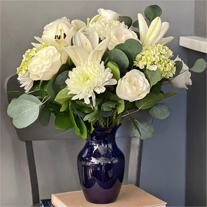 Snowy Dreams Bouquet –  Greater Wichita Flower Shop, Wichita KS