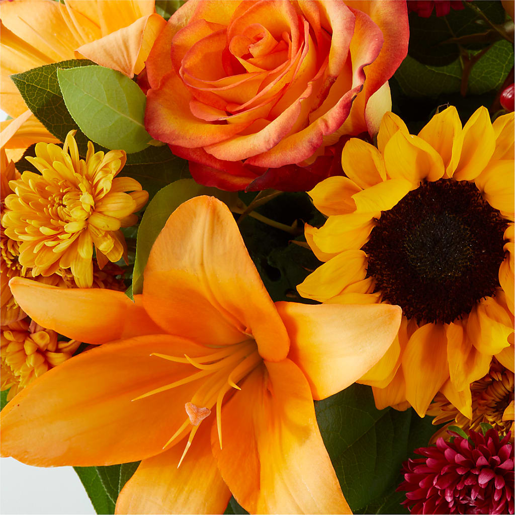 Grateful Centerpiece –  Greater Wichita Flower Shop, Wichita KS