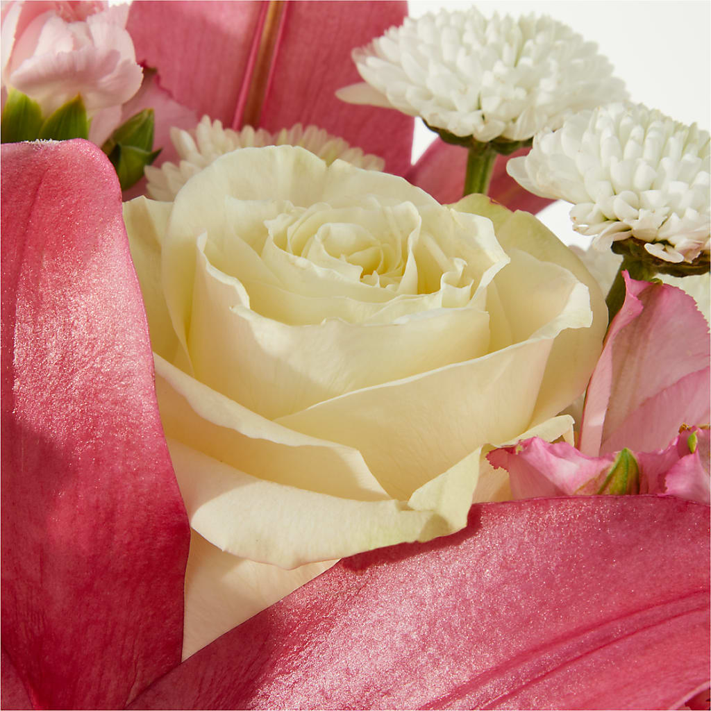 Piece of Cake Bouquet –  Greater Wichita Flower Shop, Wichita KS