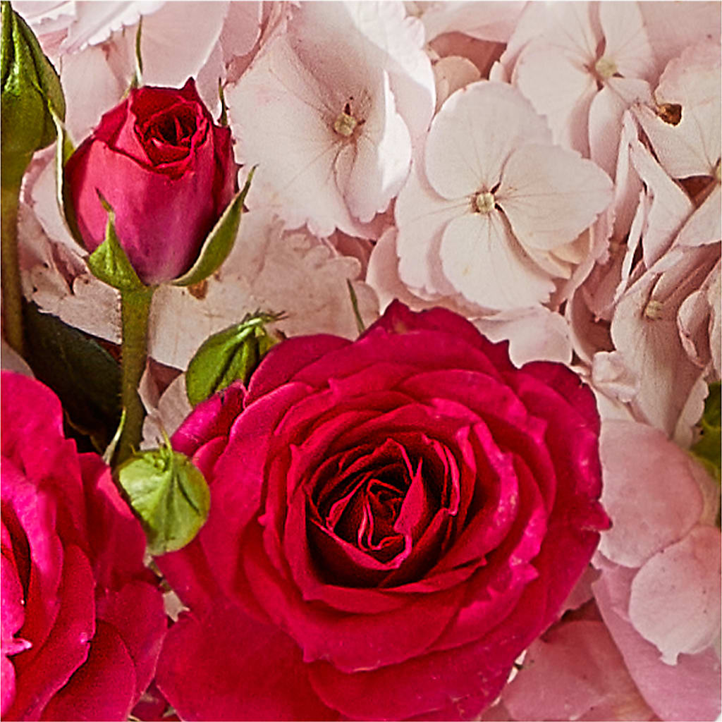 Glitz & Glam Bouquet –  Greater Wichita Flower Shop, Wichita KS