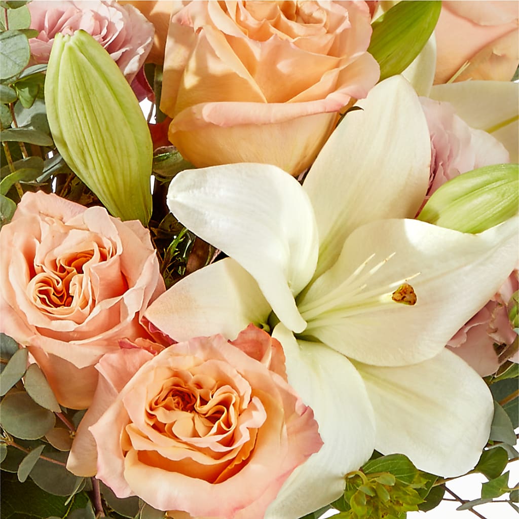 Grapefruit Splash Bouquet –  Greater Wichita Flower Shop, Wichita KS