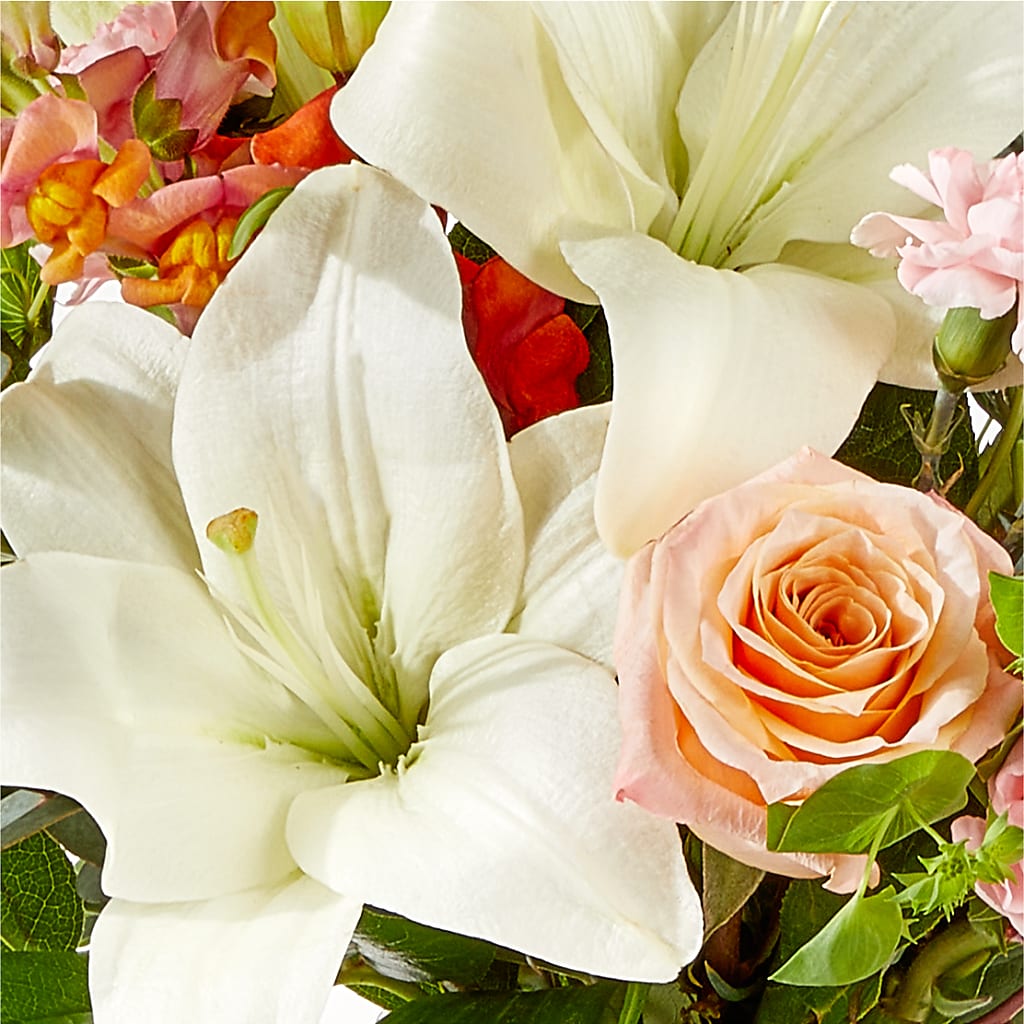 Grapefruit Splash Bouquet –  Greater Wichita Flower Shop, Wichita KS